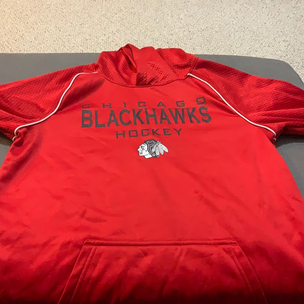 Chicago Blackhawks Hockey Sweatshirt Big Kids 16/18 size